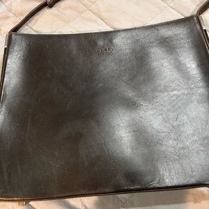 Gucci leather handbag *RARE* *100% Authentic*